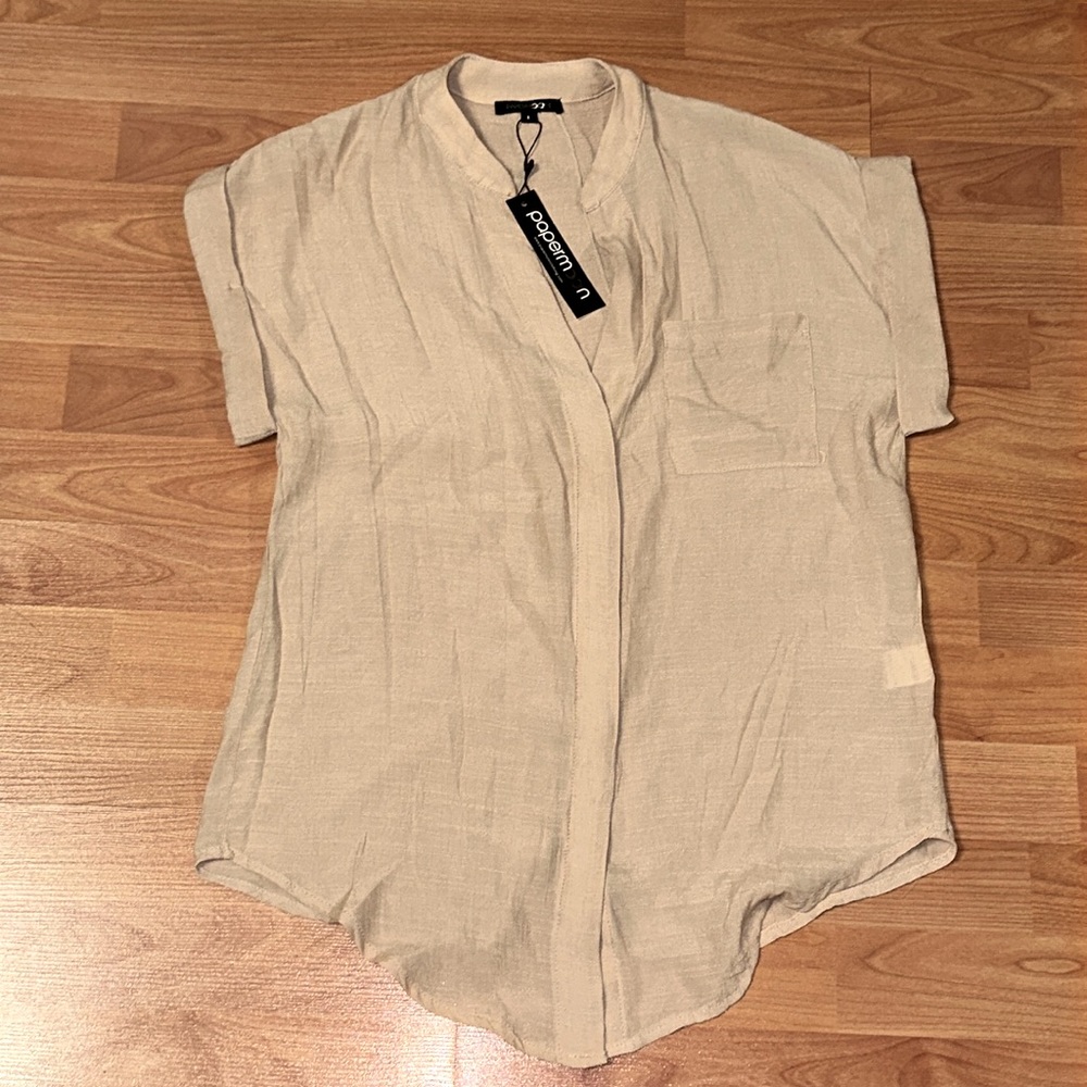 NWT beige top